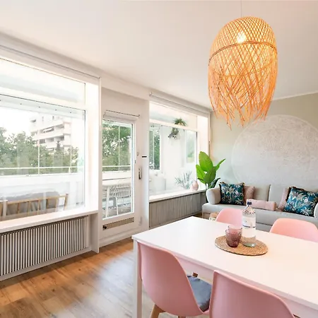2-zimmer-ostseewohnung Mit Suedbalkon, Blick Ins Gruene Und Ruhiger Lage - 