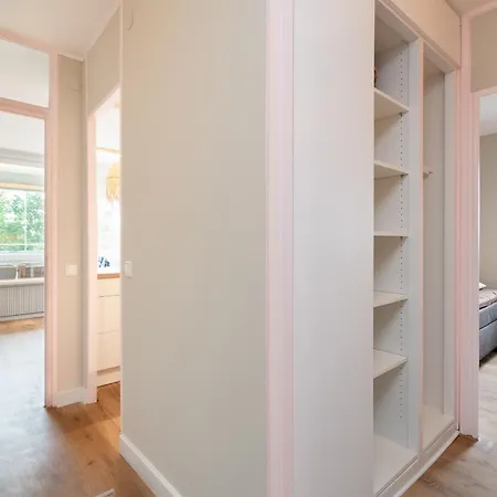 2-zimmer-ostseewohnung Mit Suedbalkon, Blick Ins Gruene Und Ruhiger Lage - 